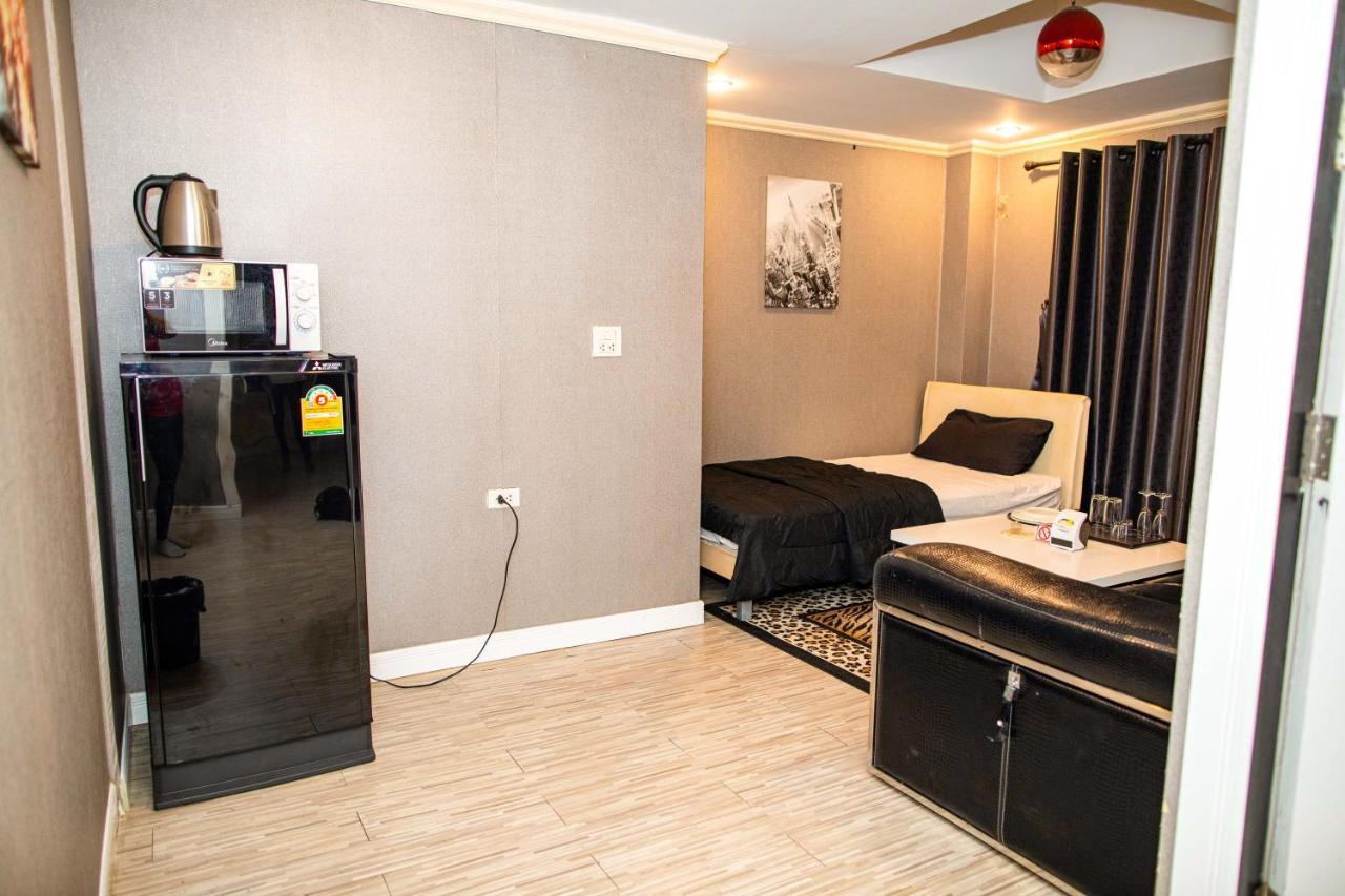 Merry Inn Suites Pattaya Exterior foto